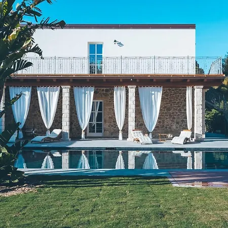 Antica Colonica Bed & Breakfast 4*